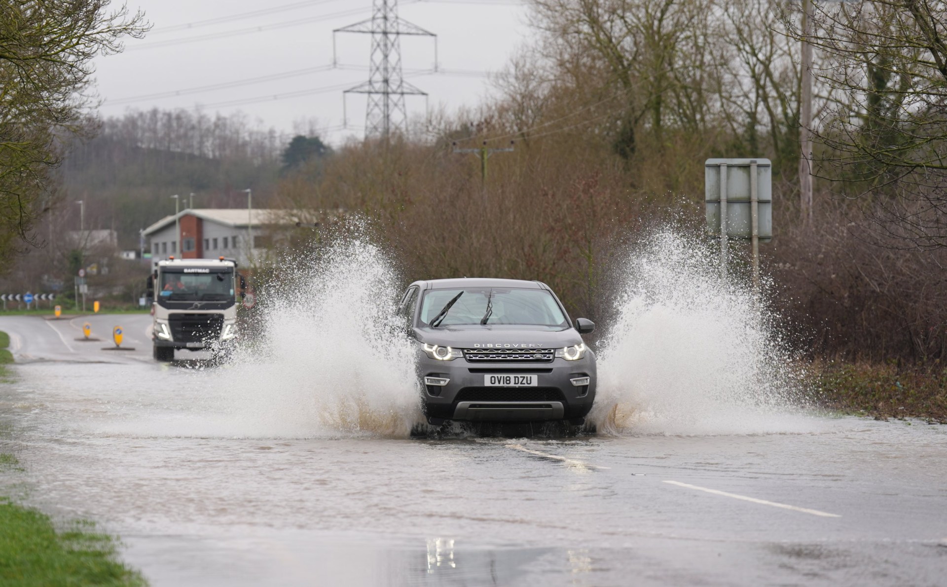 Map shows where more than 100 flood warnings are in place across the UK ...