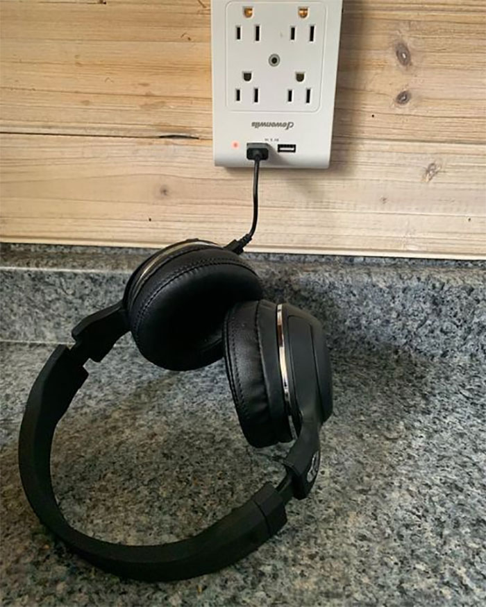 45 Upsetting Images Of ‘Mildly Infuriating’ Things