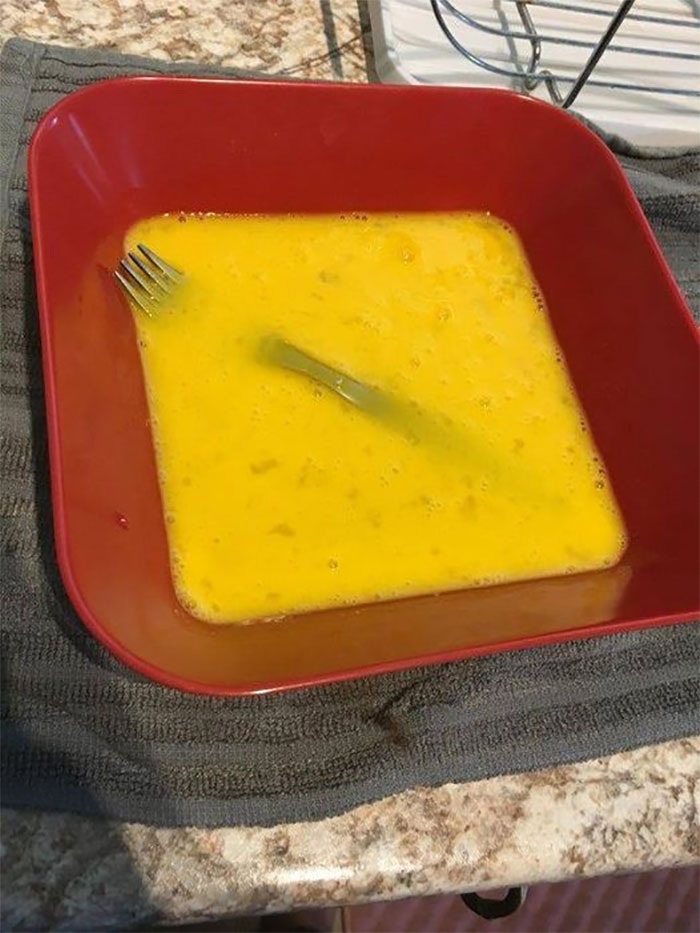 45 Upsetting Images Of ‘Mildly Infuriating’ Things