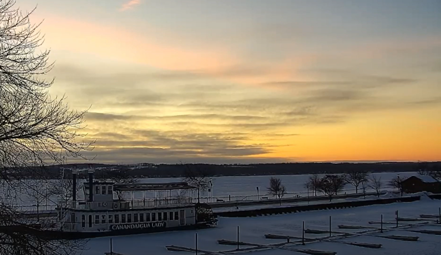 Sunrise smart start: Farm market fire, robots in school