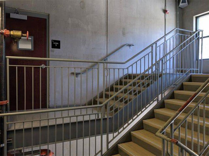 45 Upsetting Images Of ‘Mildly Infuriating’ Things