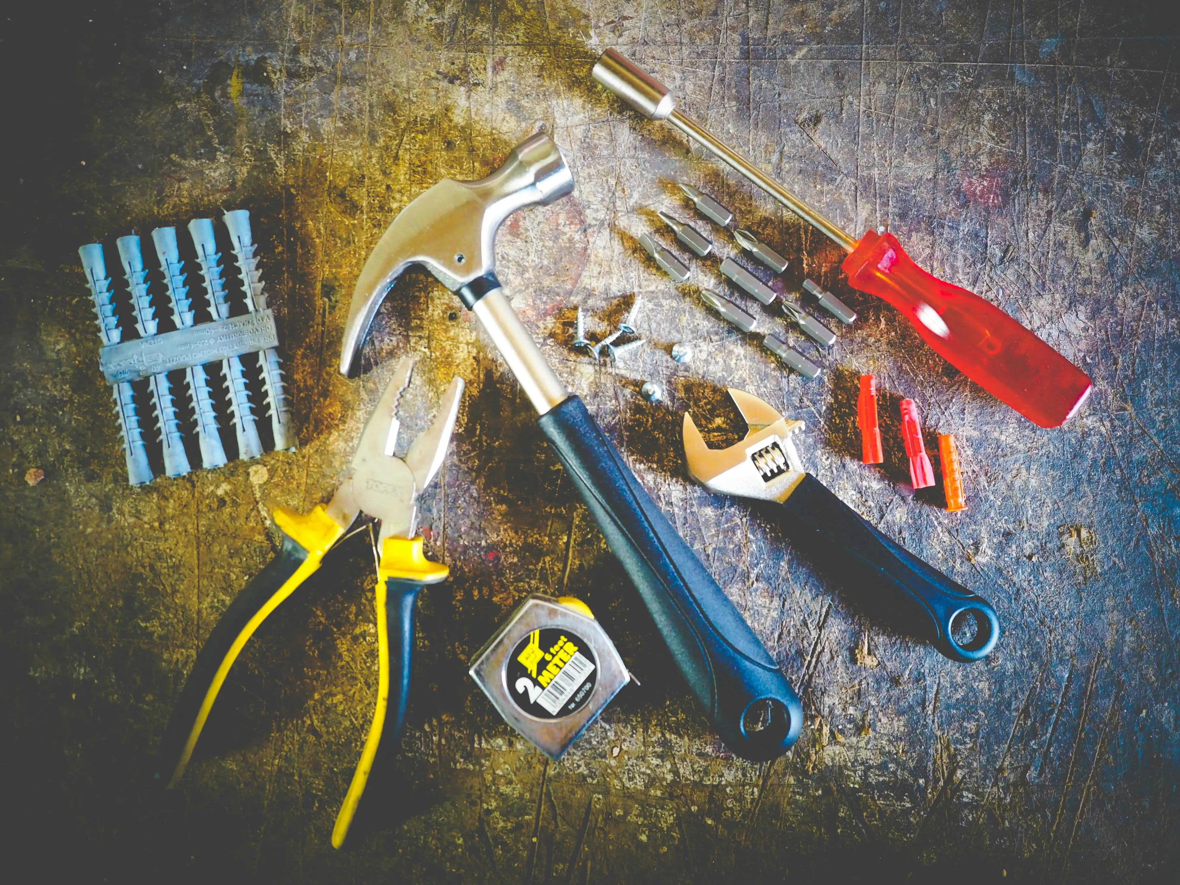 18 everyday tools found in nearly every home