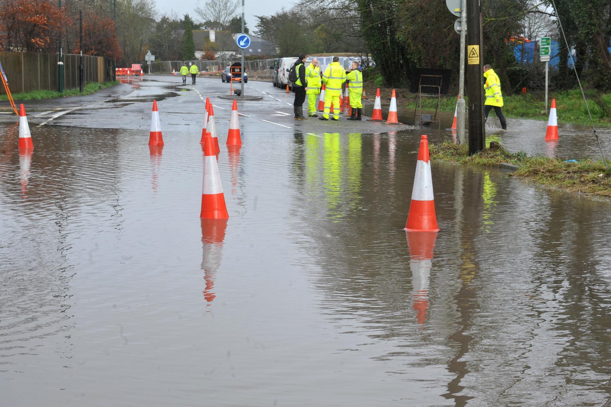 A29 remains closed: Works begin to install temporary ramp amid major ...