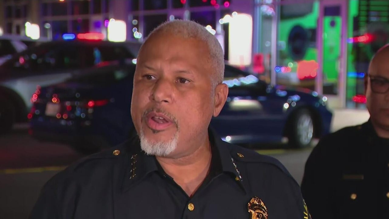Man fatally shot in confrontation with police after allegedly reaching ...
