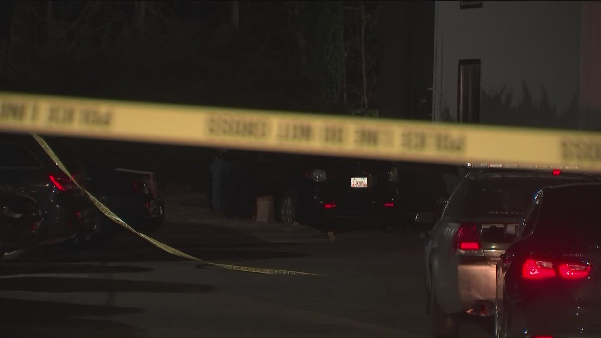 Police investigating deadly shooting at DeKalb County apartment complex
