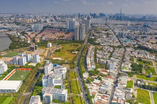 Đa phần tài sản thế chấp nằm trong ngân hàng là "sổ đỏ" - Ảnh: QUANG ĐỊNH