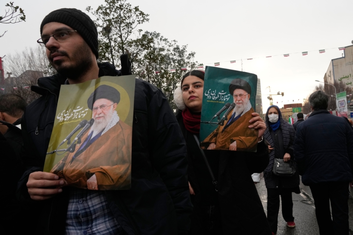 Crackdown on dissent after nationwide protests in Iran widens