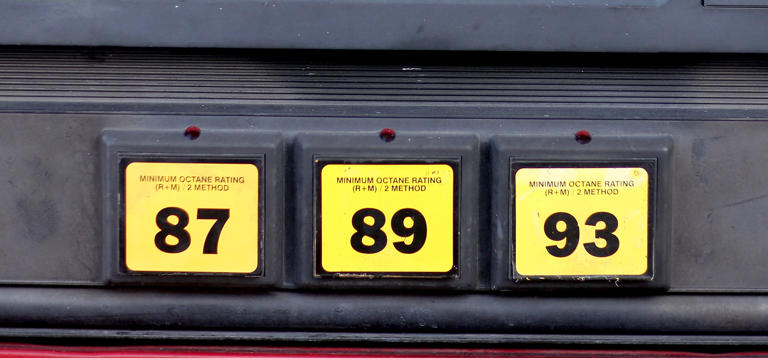 Michigan gas prices dip again — but drivers shouldn’t get used to it