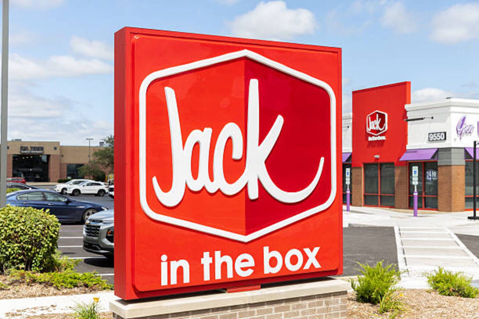 Jack in the Box sets its sights on a turnaround after a soft FQ2