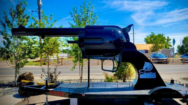 How this burger and sandwich shop 40 miles from Denver smokes meat in a ...
