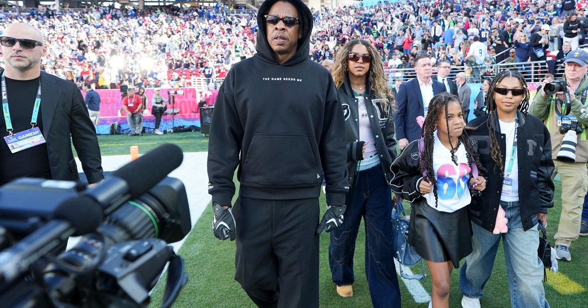 Jay-Z's Super Bowl streak with daughters Blue Ivy & Rumi is a total win