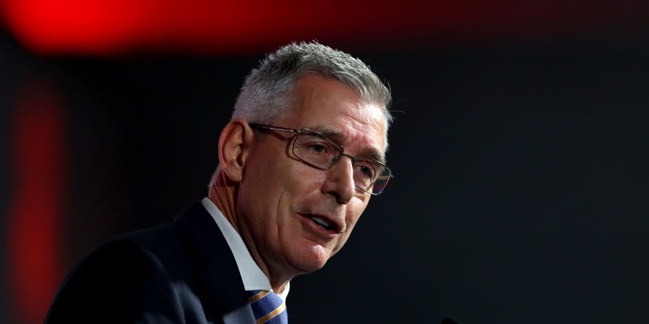 Kroger finally names a new CEO. Here’s why investors like the pick.