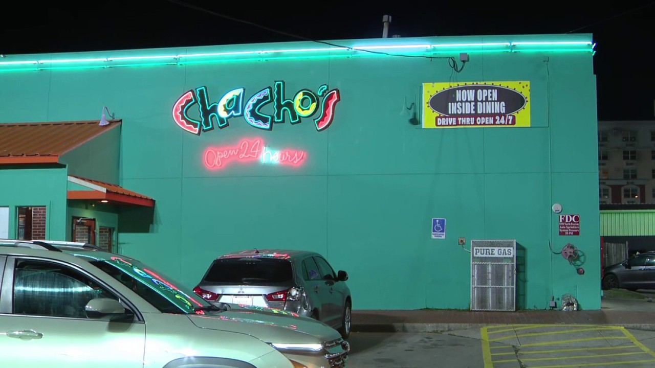 Houston police investigate shooting at Chacho's