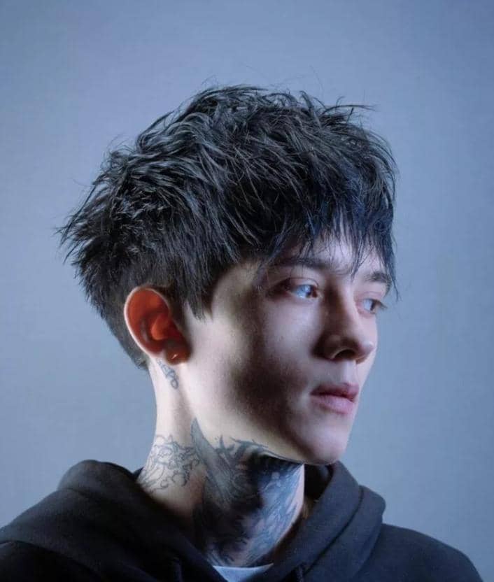 30 model potongan rambut mullet pendek untuk pria Indonesia yang keren