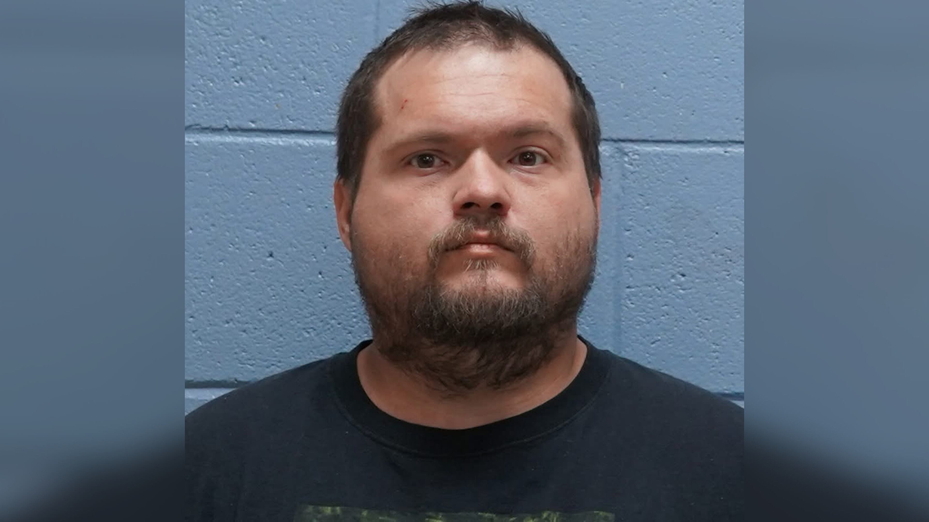 Man held without bond in Lee County child sex abuse case
