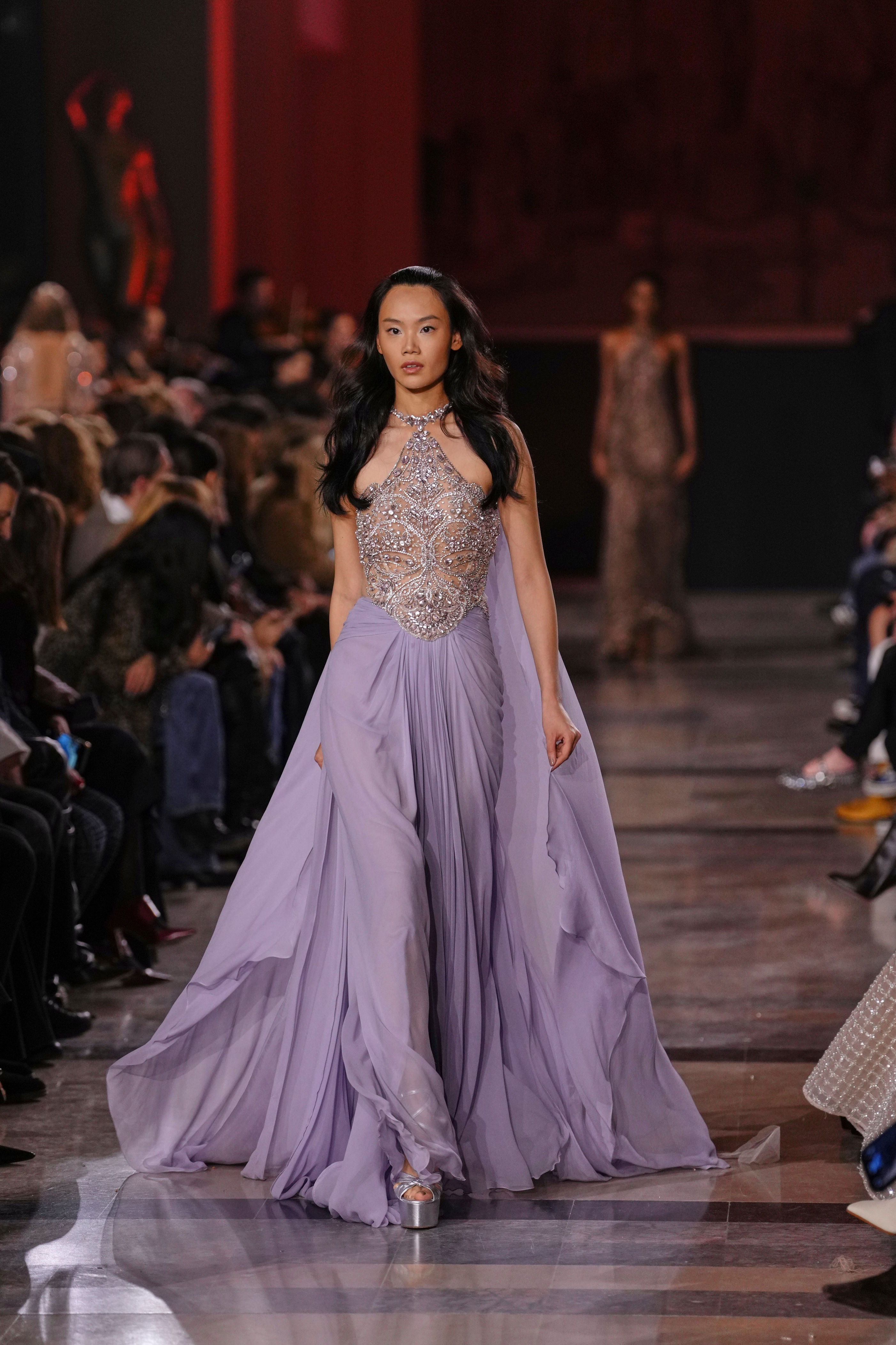 Elie Saab brings 1970s jet-set glamour to Paris Haute Couture Week