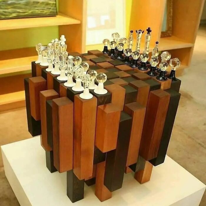30 Woodworkers Who Carved Their Way Into Our Hearts With Their Masterpieces (New Pics)