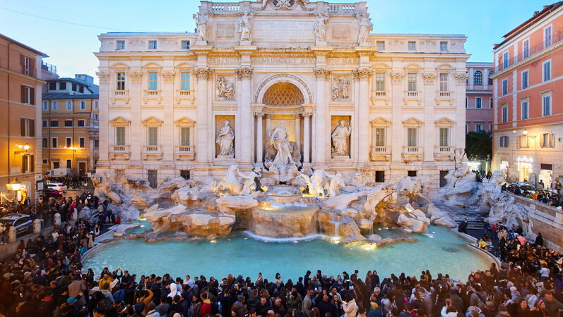Per vedere la Fontana di Trevi dal 2 febbraio i turisti pagheranno 2 euro