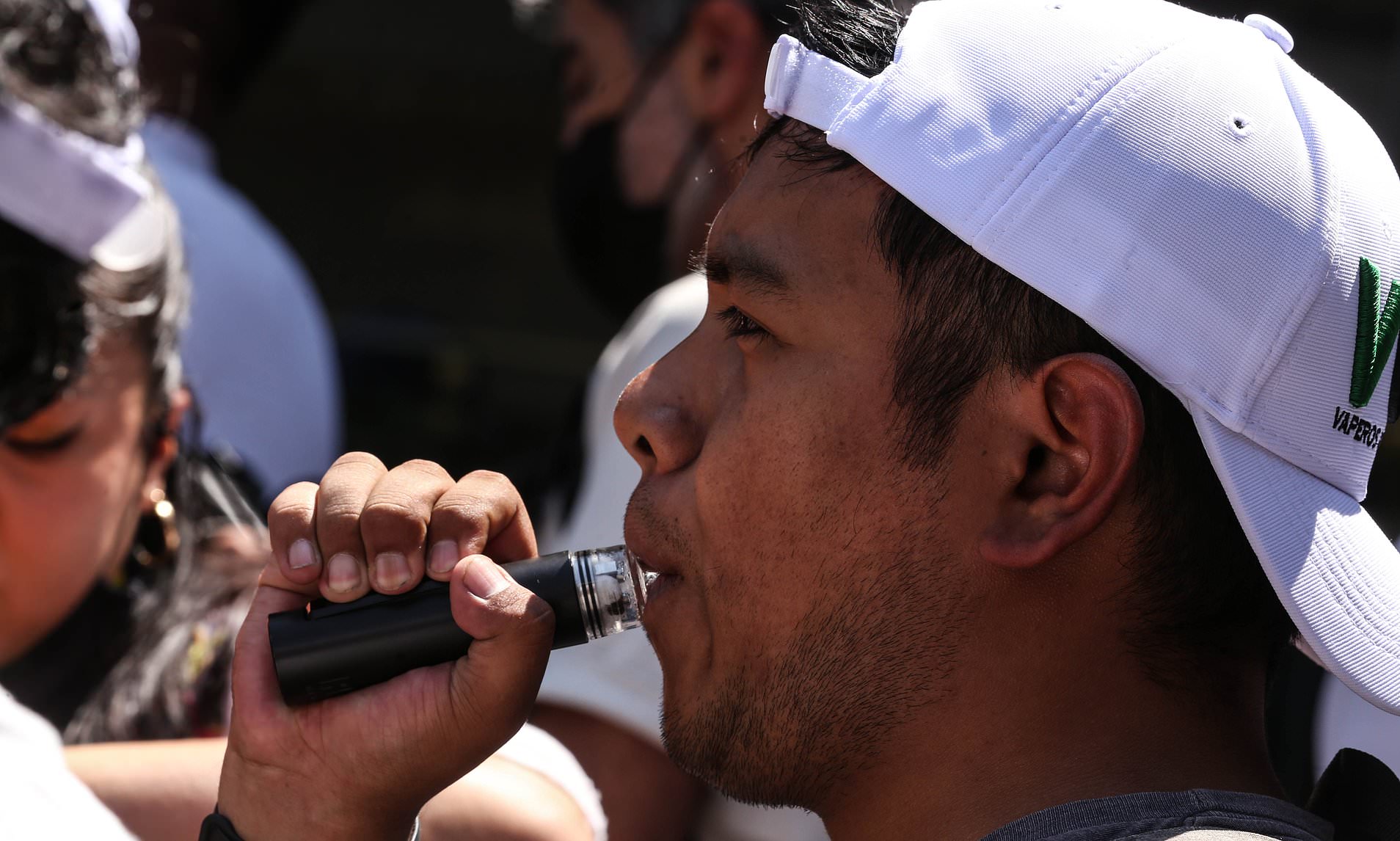 Mexico introduces new ban on vapes with tourists facing jail time and  thousands in fines