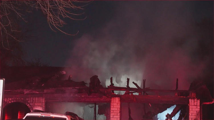 Two hospitalized after overnight fire erupts at Houston home