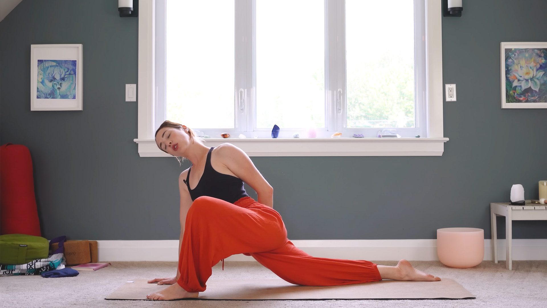 Effective yoga flow for neck and shoulder pain relief