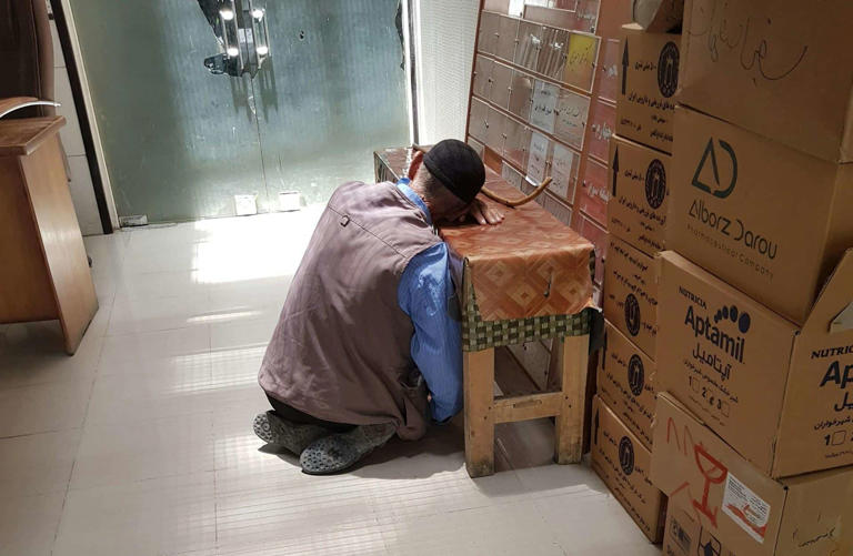 The math doesn’t work: Food bank usage exploding while unemployment ...