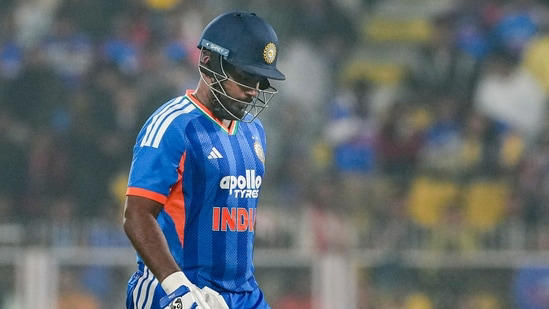India vs New Zealand live cricket score: Santner strikes again, removes ...