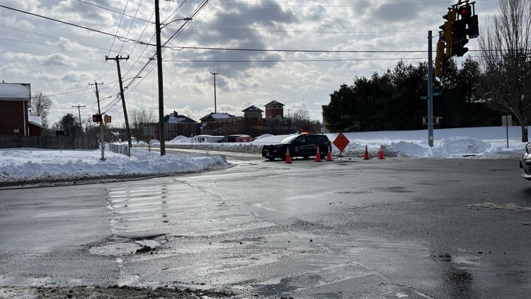 East Hartford crews respond to multiple water main breaks on School Street