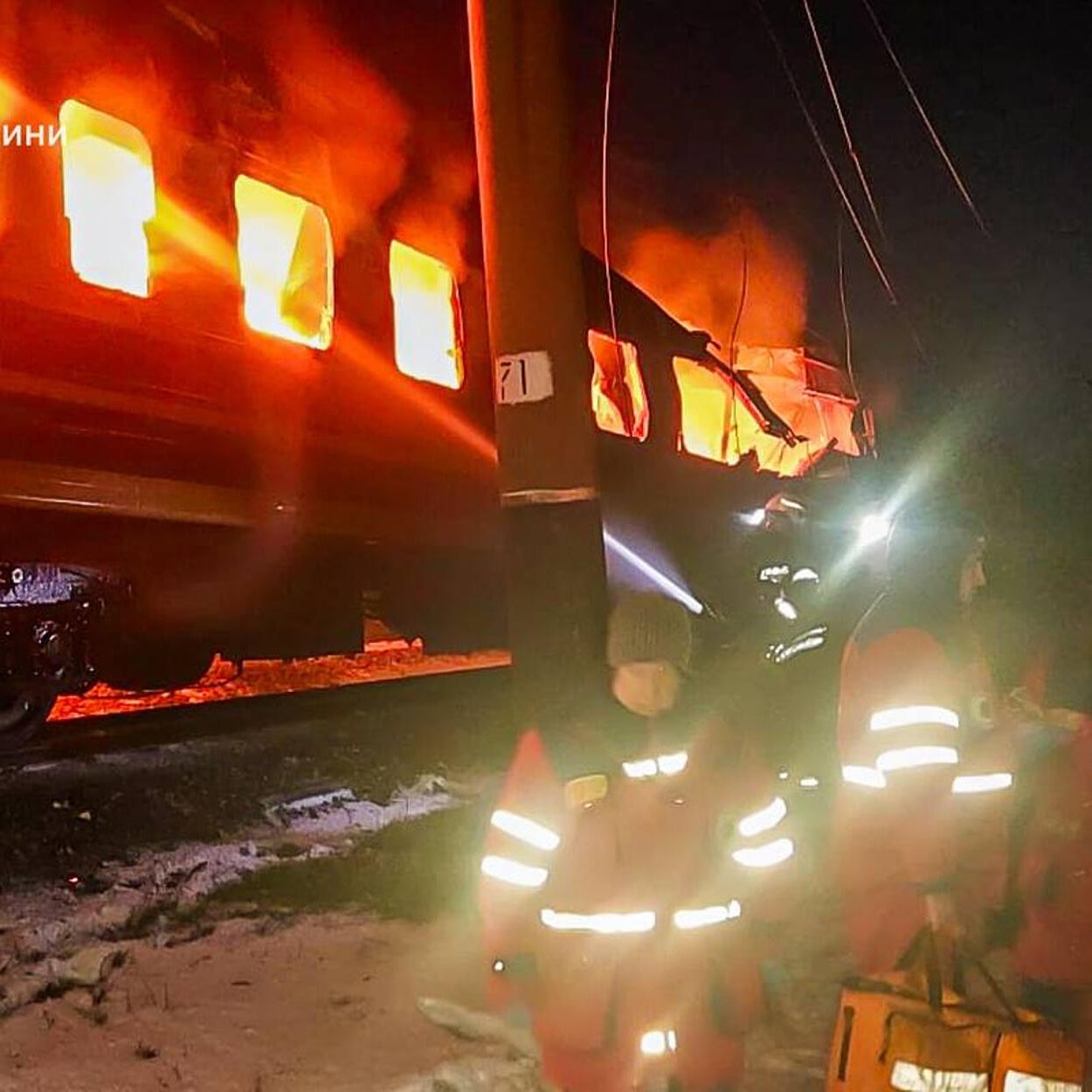 Analysts say Starlink may have guided Russian drones into a Ukrainian train