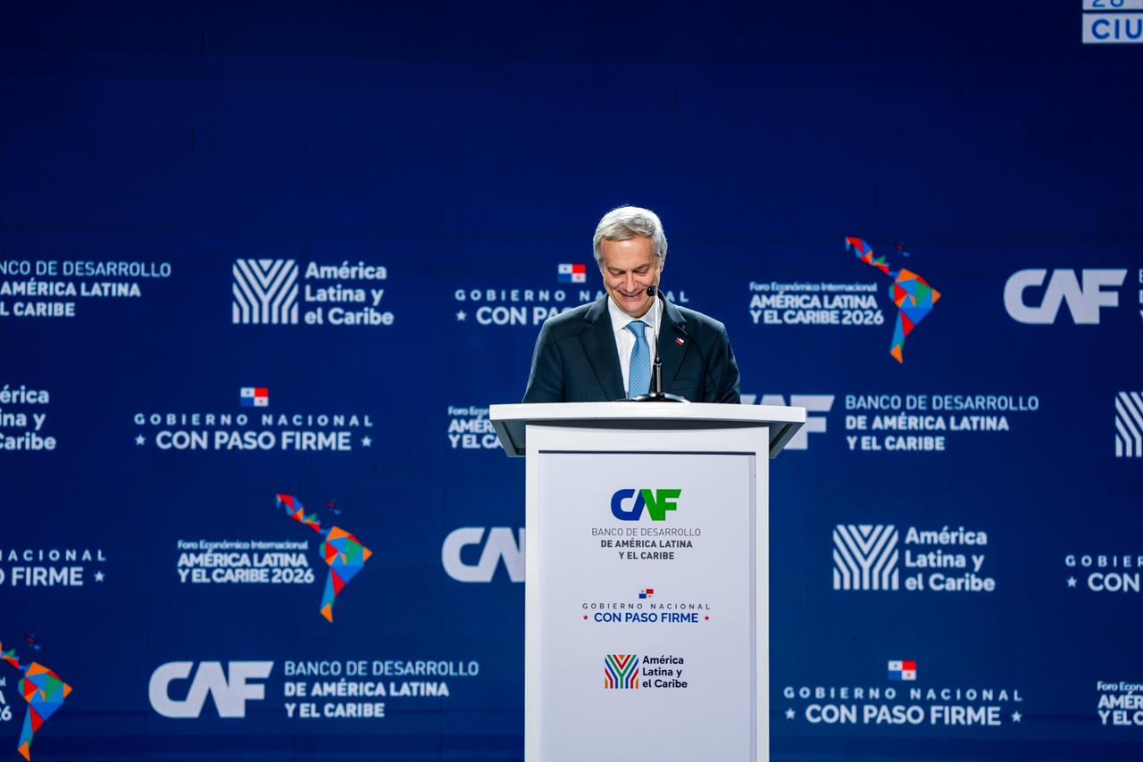 Kast debuta en el exterior en foro económico de la CAF y llama a la ...