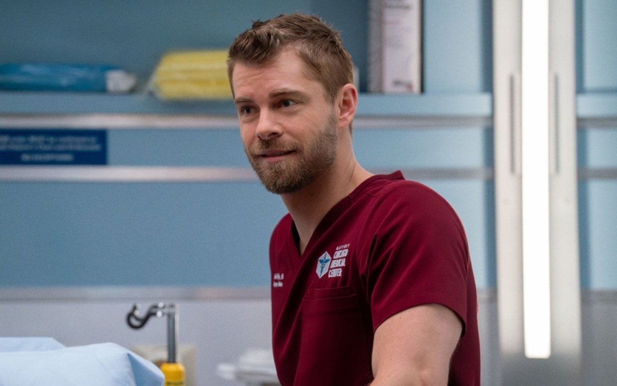 Luke Mitchell reveals the complex relationship between Dr. Ripley and ...