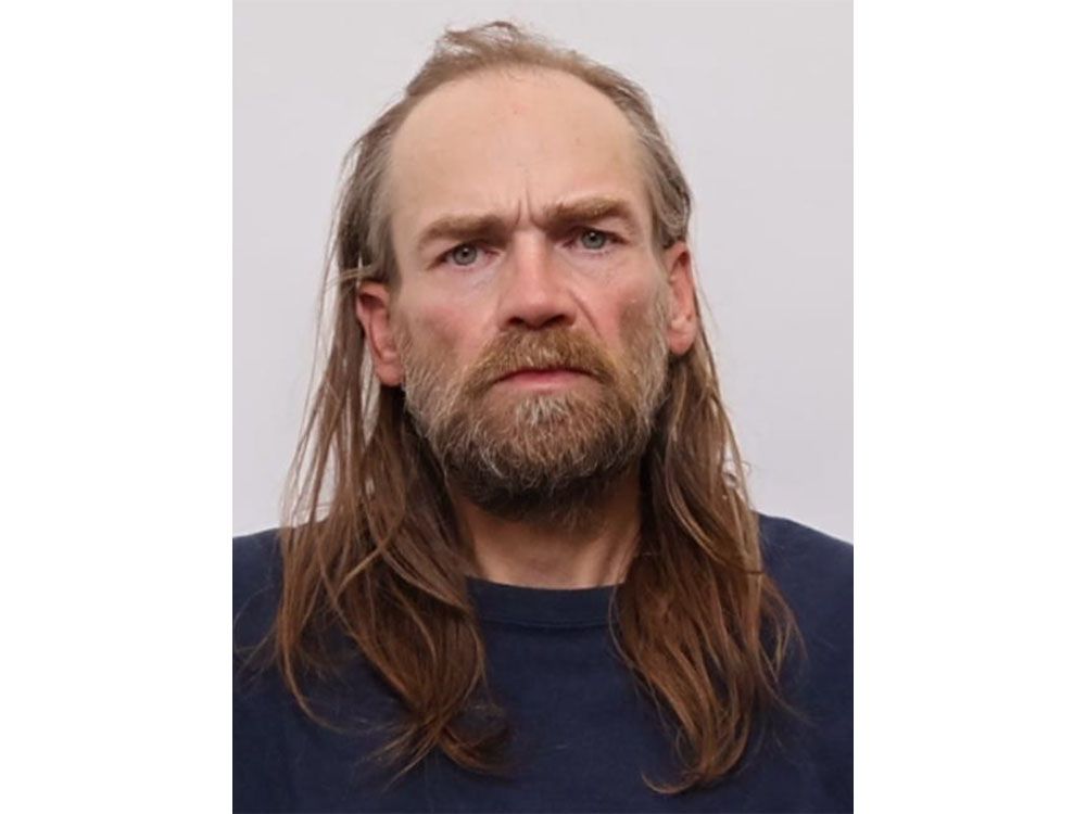 Police seeking public's help to locate man with warrants for theft and ...