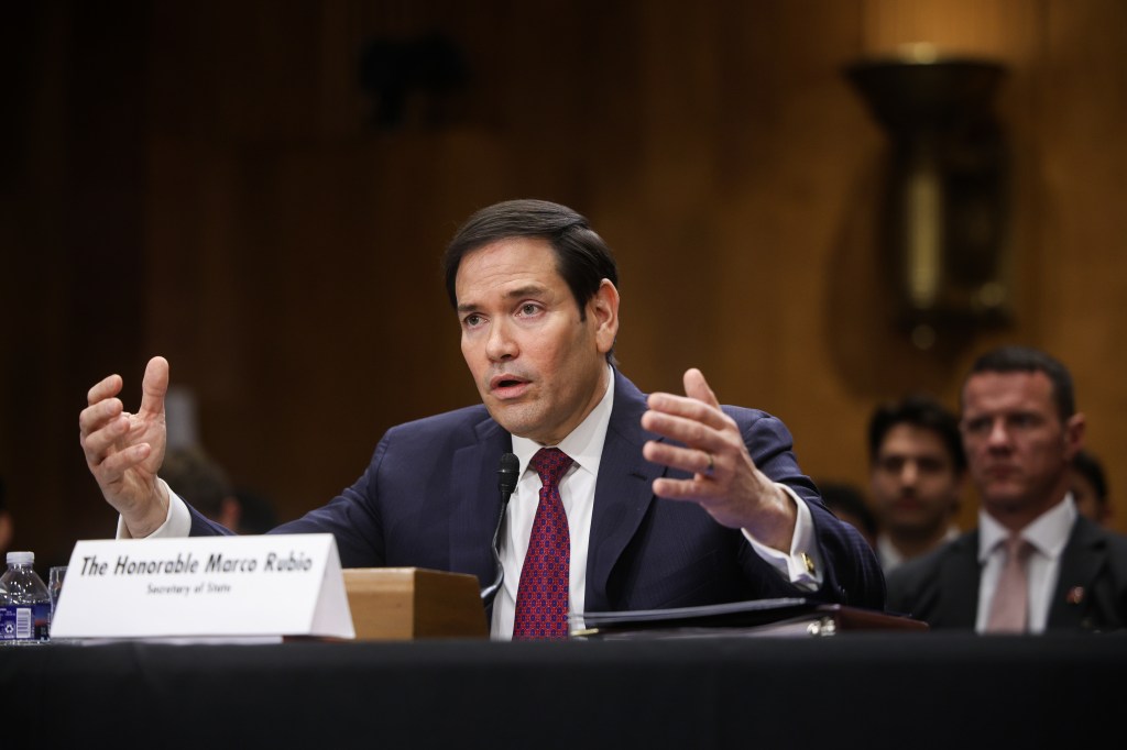 Republican senator confronts Marco Rubio on Trump's Venezuela actions