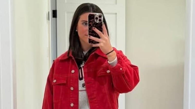 Drake Maye’s wife Ann causes stir in pajamas, glasses before Patriots ...