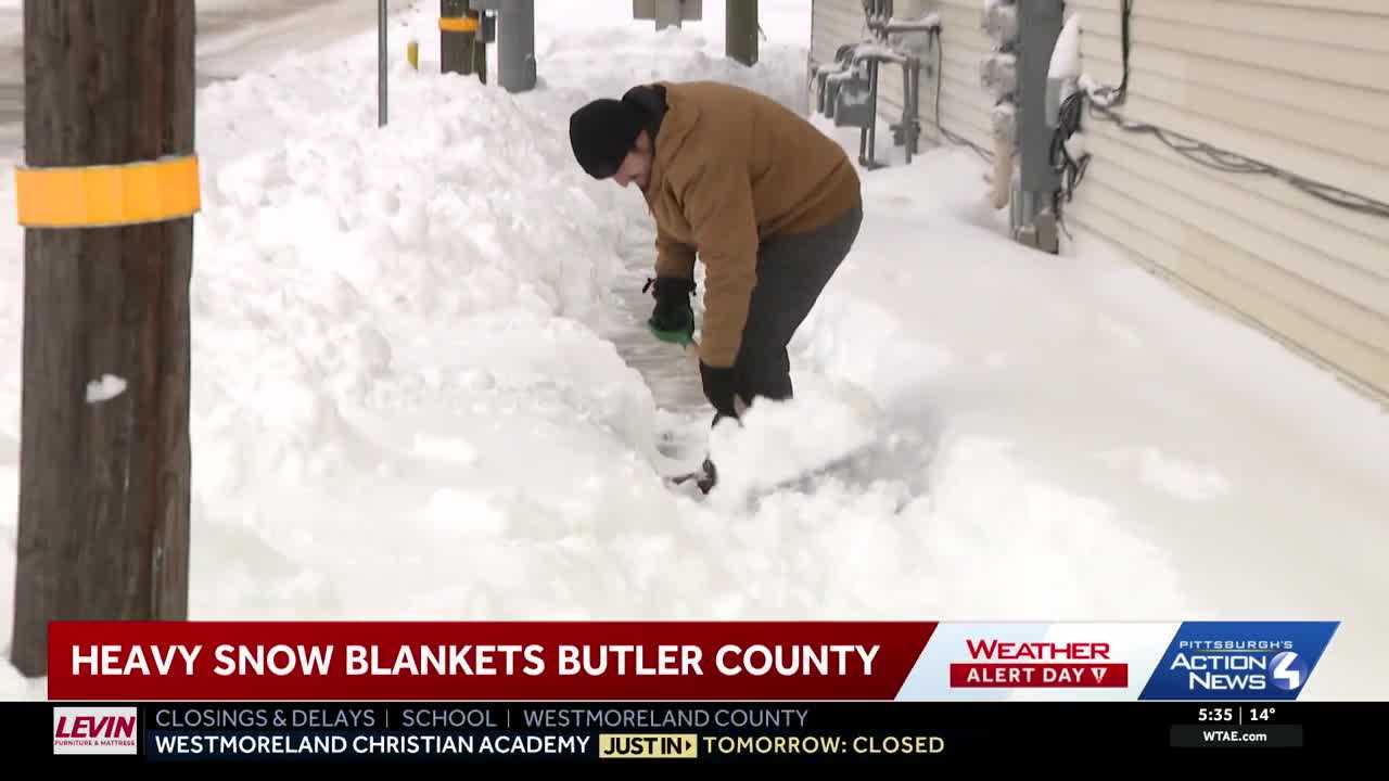 Butler County residents tackle heavy snowfall