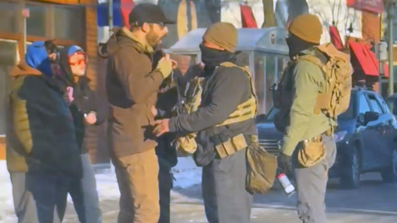 Alex Pretti shooting: 2 federal officers fired shots at Minneapolis scene, placed on leave<br><br>