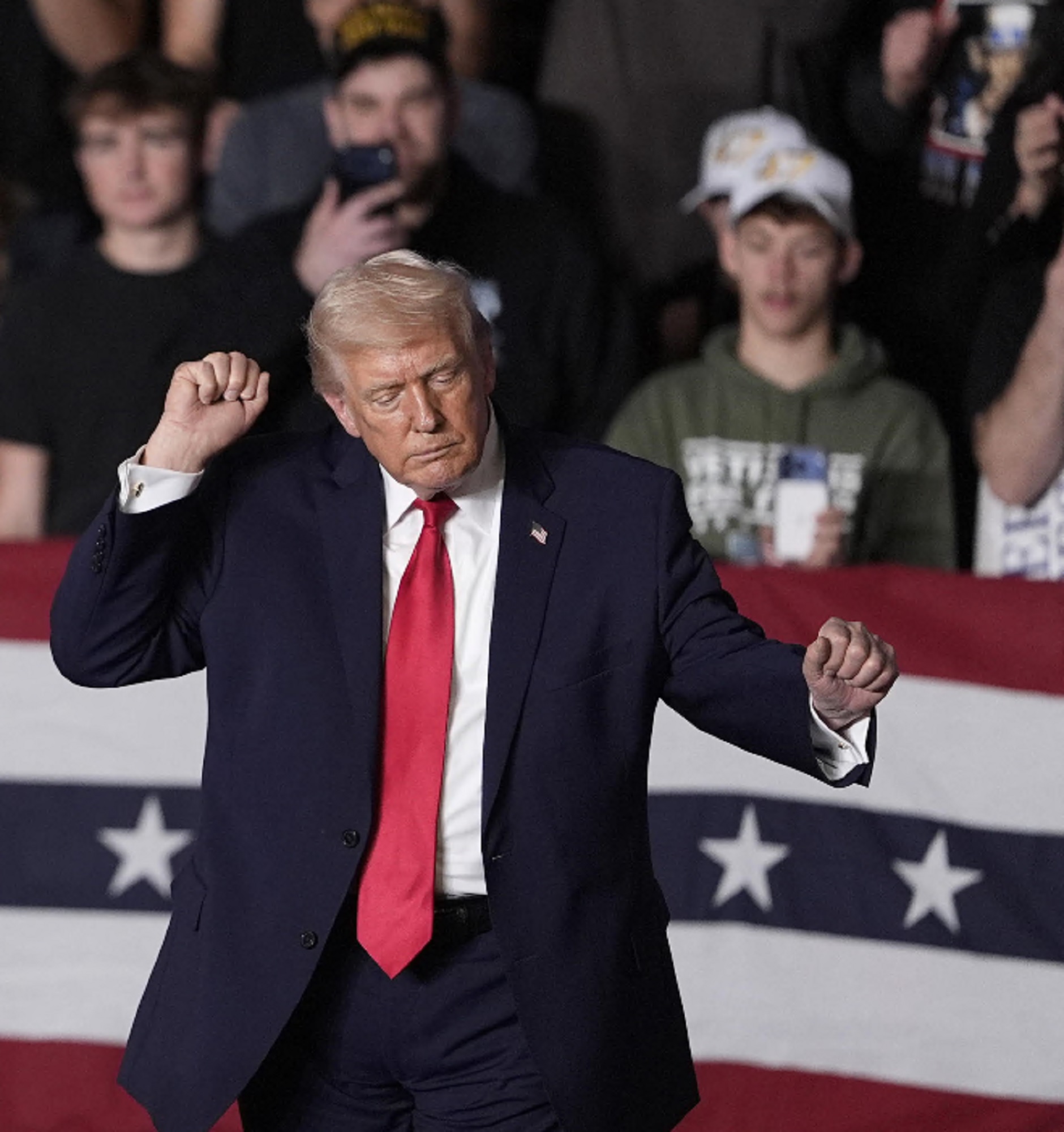 Trump: "L'Iran è stato completamente sconfitto e vuole un accordo che io non accetterò". Nella notte esplosione in una scuola ebraica di Amsterdam