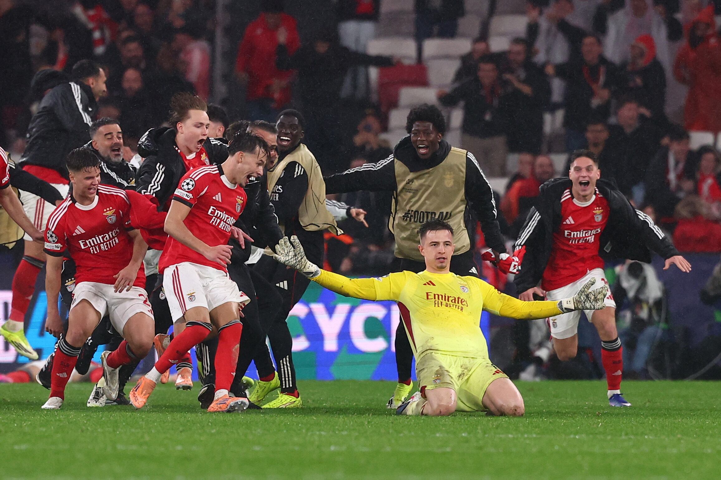 Champions League group stage finale: As it happened: scores, stats ...