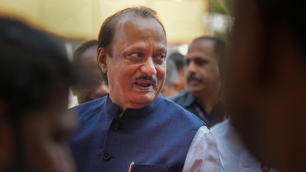 Ajit Pawar death: Mortal remains to be taken out in rath for Antim ...