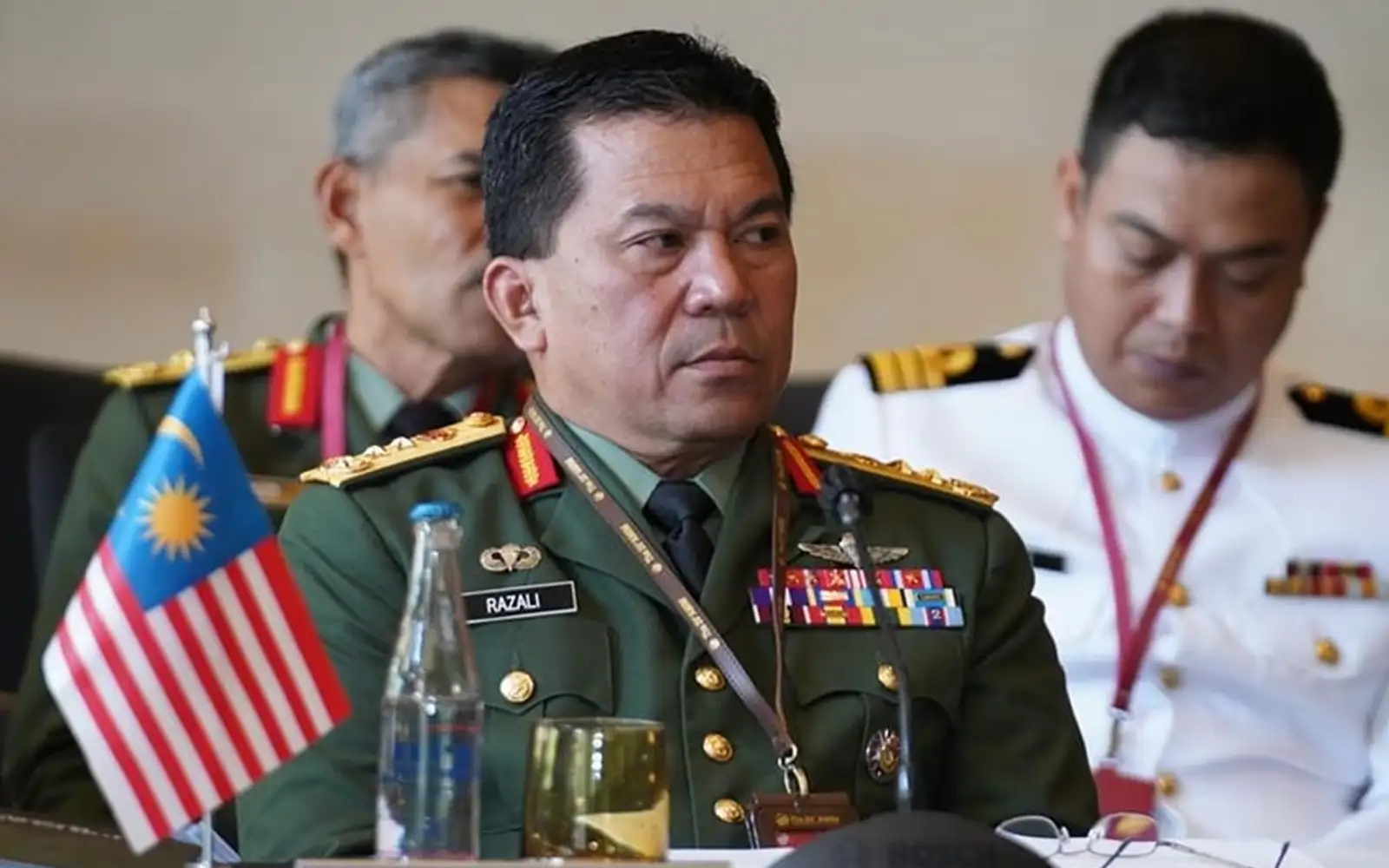 Ex-military intelligence chief claims trial to graft charges