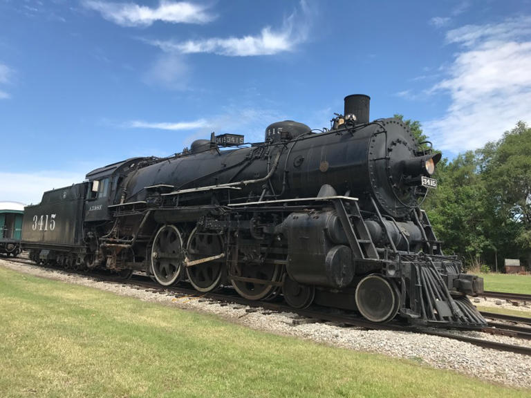 Restoration of iconic Kansas train engine getting expert help