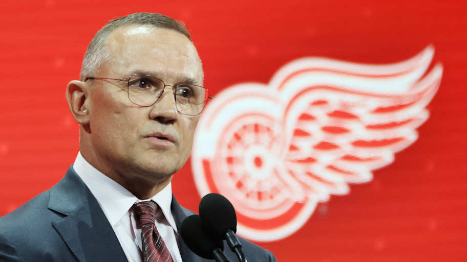 NHL trade rumors: Steve Yzerman’s deadline plan just became crystal clear<br>