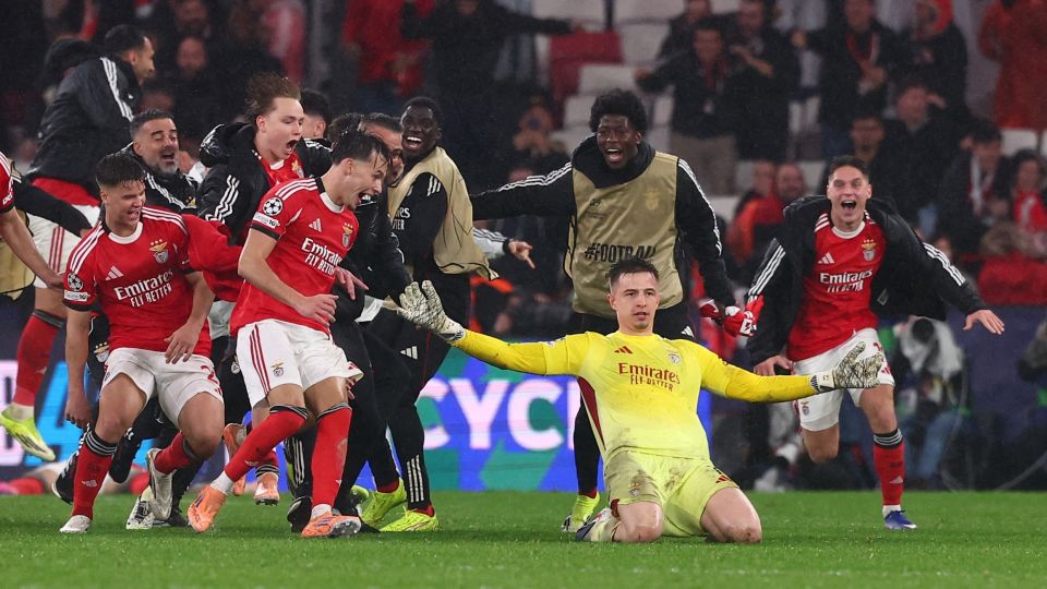 Un dramático cabezazo en el último suspiro del portero culmina una emocionante primera ronda de la Liga de Campeones.