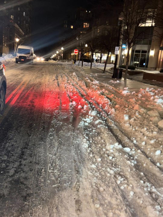 Alexandria police warns residents of slick, icy road conditions