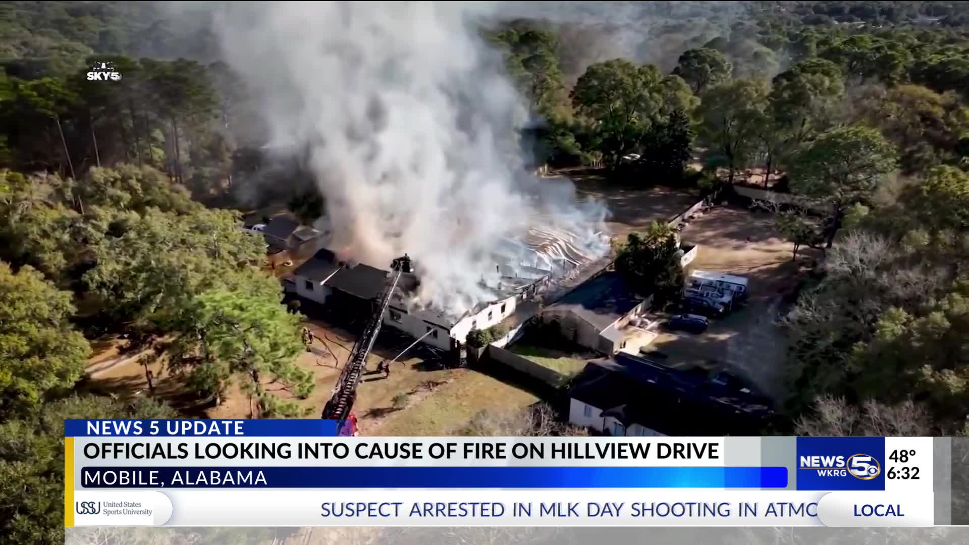Community rallies around neighbor after house fire in Mobile