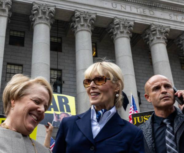 High court sets review for Trump-Carroll judgment<br>