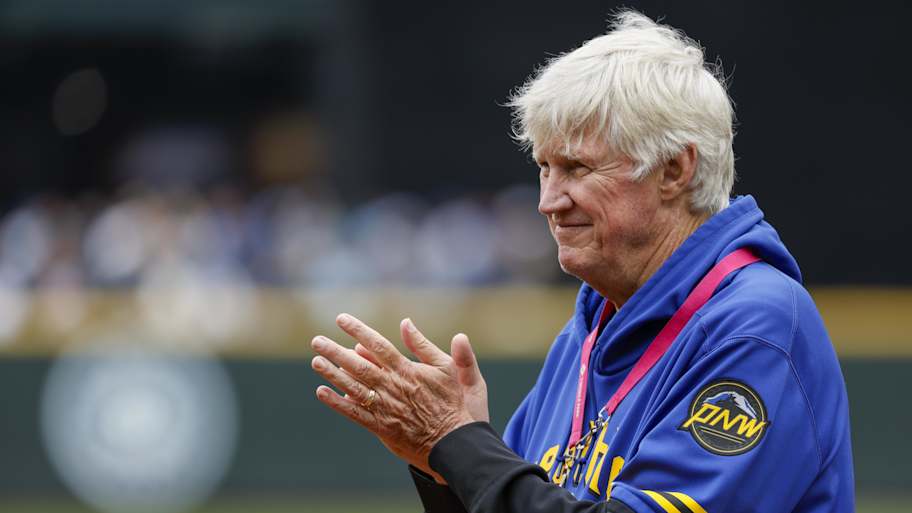 Rick Rizzs, iconic voice of the Mariners, announces he will retire ...