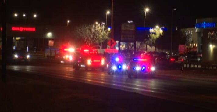 Powers closed in southeast Colorado Springs for multi-vehicle crash