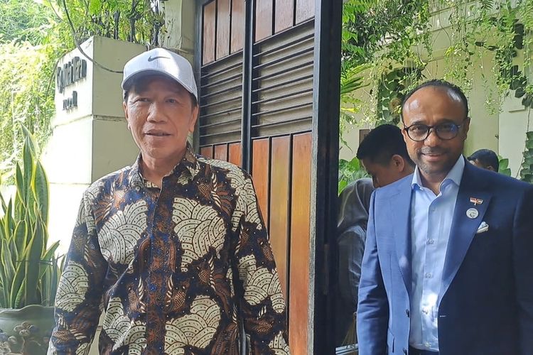 Duta Besar Uni Emirat Arab (UEA) untuk Republik Indonesia, Abdulla Salem Al Dhaheri, bertemu dengan Presiden ke-7 RI Joko Widodo (Jokowi) di Kota Solo, Jawa Tengah, Kamis (29/1/2026).