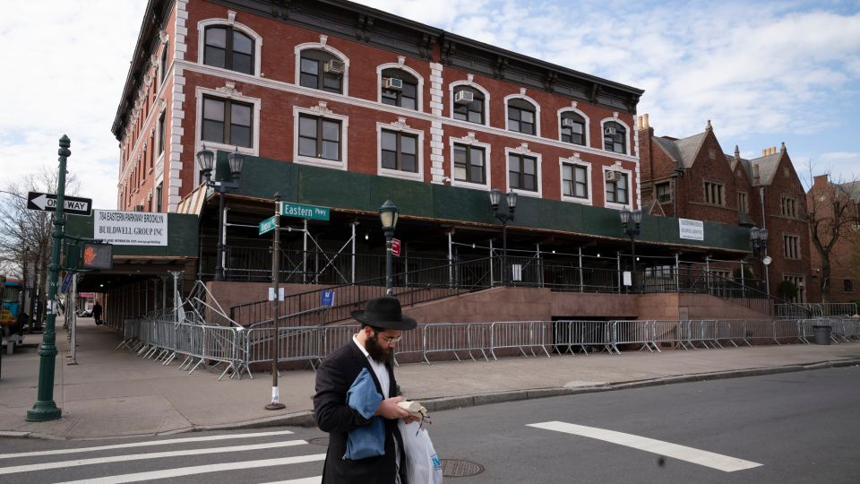 NYPD opens hate crime investigation after car rams into Chabad headquarters building<br><br>